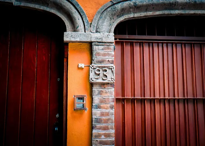 Ayenda Suites Cuija